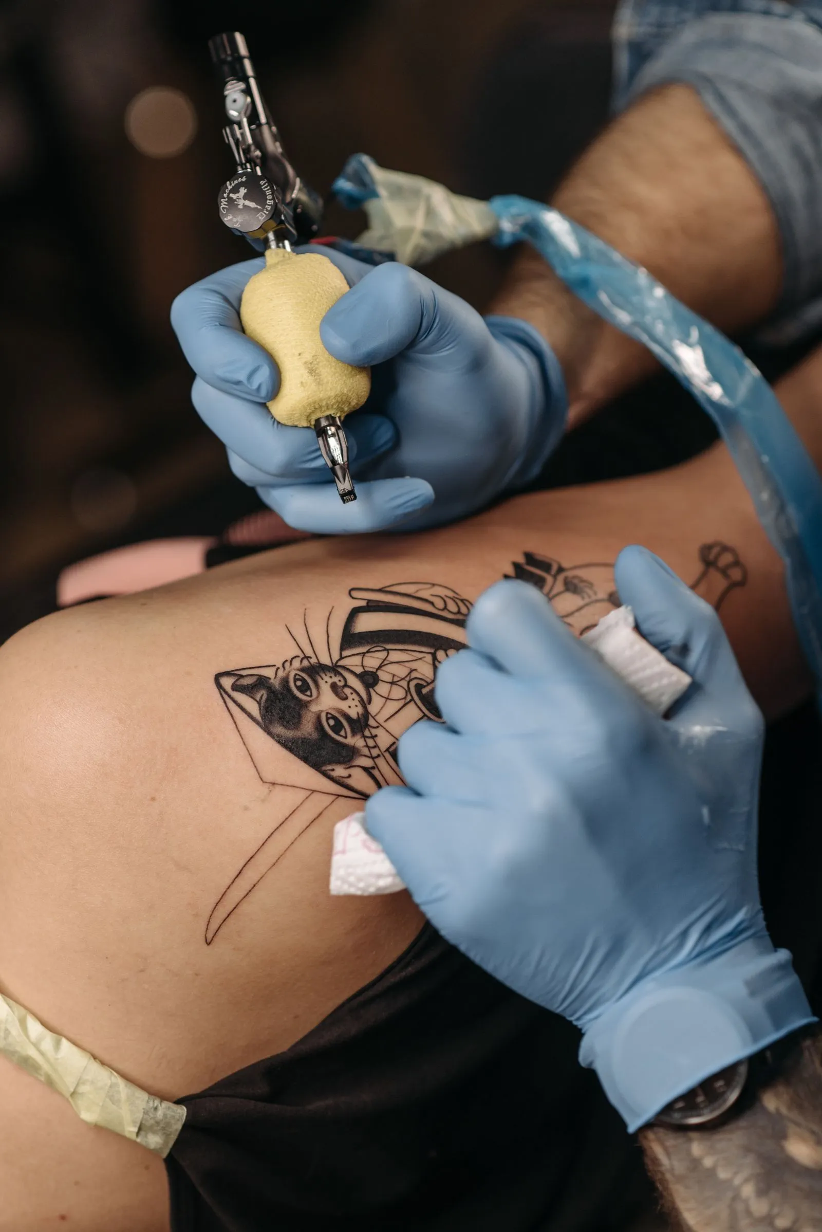 Tatuowanie według przeniesionego szablonu